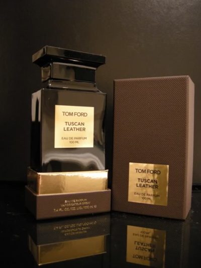 Eleganckie pudełko na perfum z logo pudelko z wieczkiem 47