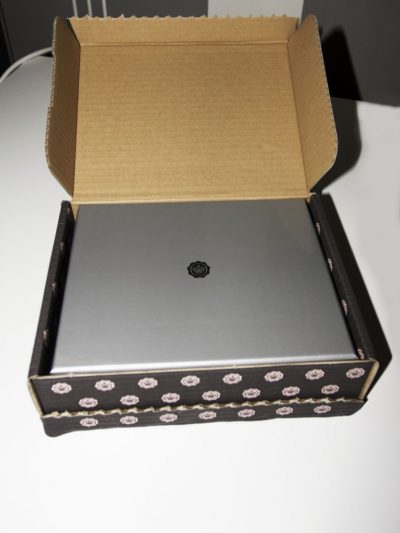 Tekturowe pudełko wykrojnikowa z nadrukiem pudelko z wykrojnika 11